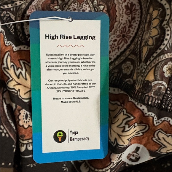Yoga Democracy Espresso Yourself Leggings Size XS NWT - Picture 5 of 13